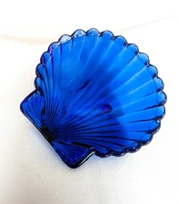 Cobalt Blue Vintage Shell Shaped Footed Shaped Open Salt Cellar Dip Unmarked VGC