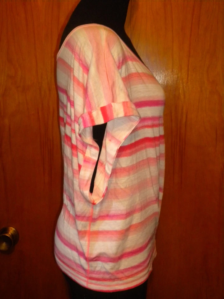 Camiseta Victoria's Secret Tee Shop Rosa Rayas Puños Hombro Descubierto M Nueva Foto 4 de 4