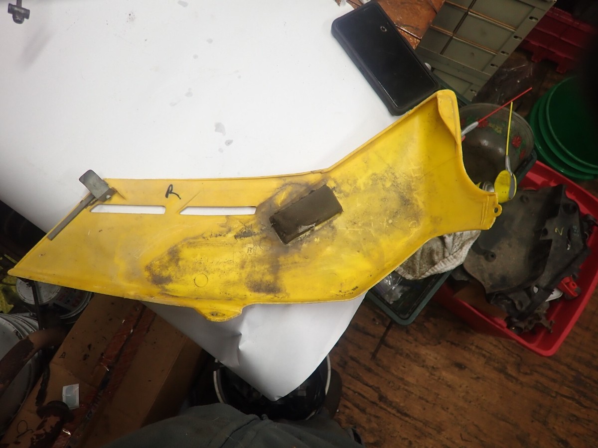 1983 Yamaha Tri Moto YTM 225DX Right Side Gas Tank Cover/Panel | eBay