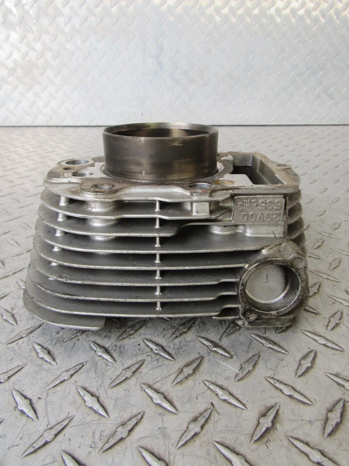 1995 95 YAMAHA XV535 XV 535 VIRAGO REAR ENGINE CYLINDER JUG - Image 4 of 4