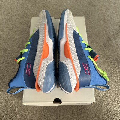 Under Armour Curry 7 Super Soaker Christmas GS Size 7 Youth  display picture 3