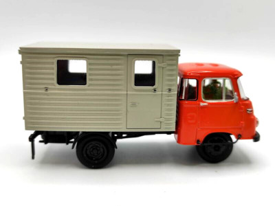 OP 87025 Stahlkoffer mit Fenster für Brekina  Robur , LPG,  1:87 / H0, ostparts
