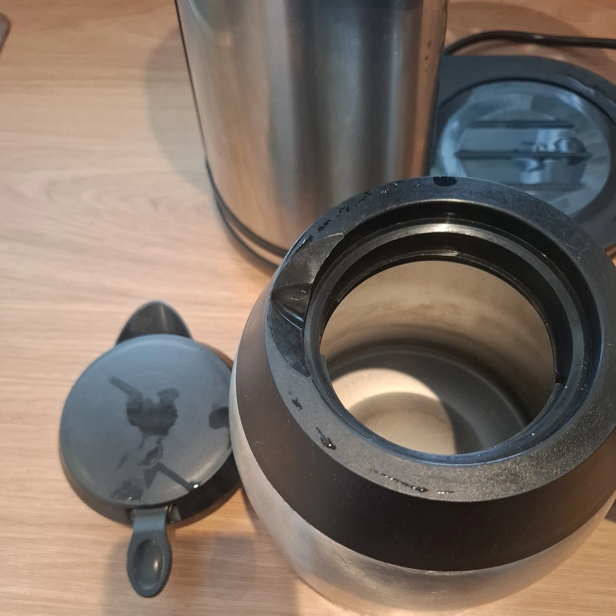 Cafetera Bonavita BV1900TS de 8 tazas con jarra térmica forrada