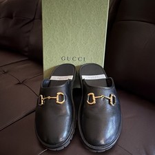 Gucci Men s Black Leather Horsebit Hardware S...