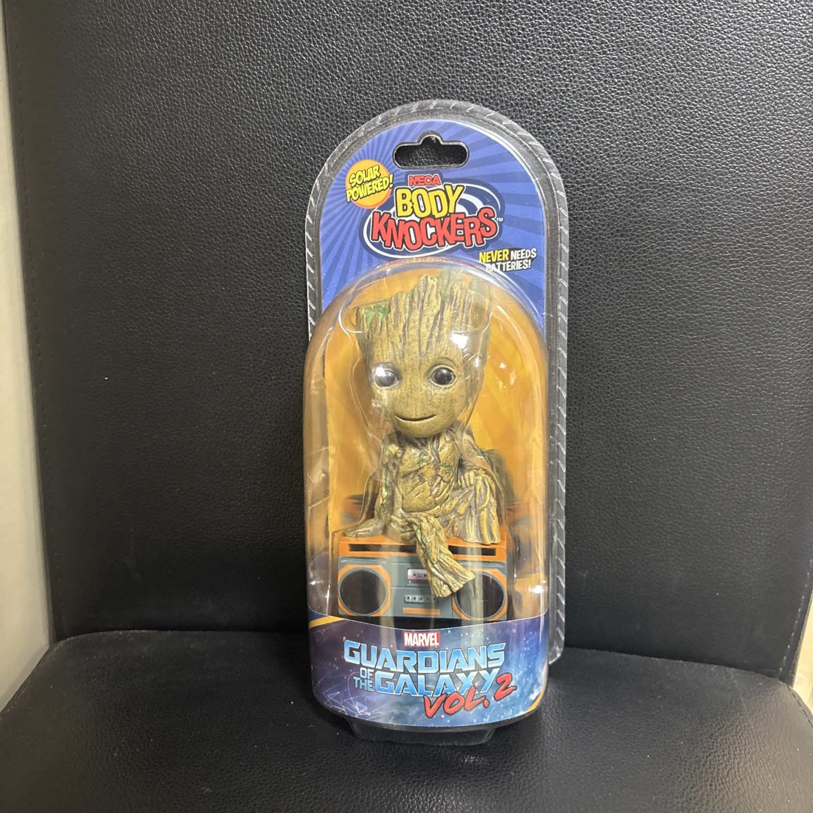 NECA Marvel Guardianes de la Galaxia Vol. 2 aldaba de cuerpo de ranura con energía solar