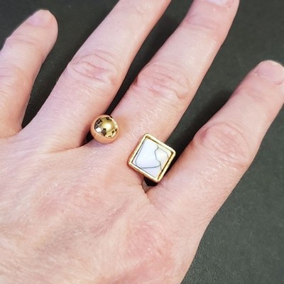 Gold tone ball and triangle ring current approx 7
