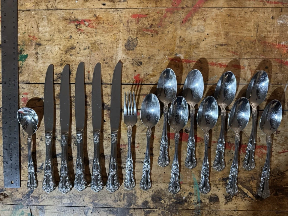 Смешанный набор столовых приборов Gorham Blossom 18/10 из нержавеющей стали (набор из 16) - Изображение 2 из 4