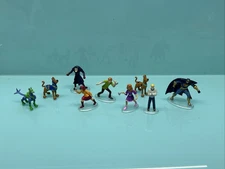 Scoob Scooby Snacks Packs Mini Mysteries 9 Mini Size Figures Rare 2020