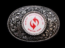 NB07104 VINTAGE 1970s  NEWTON MANUFACTURING CO.  BELT BUCKLE