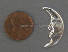 25pc S/S Plated Man on the Moon Happy Face Charms 6831