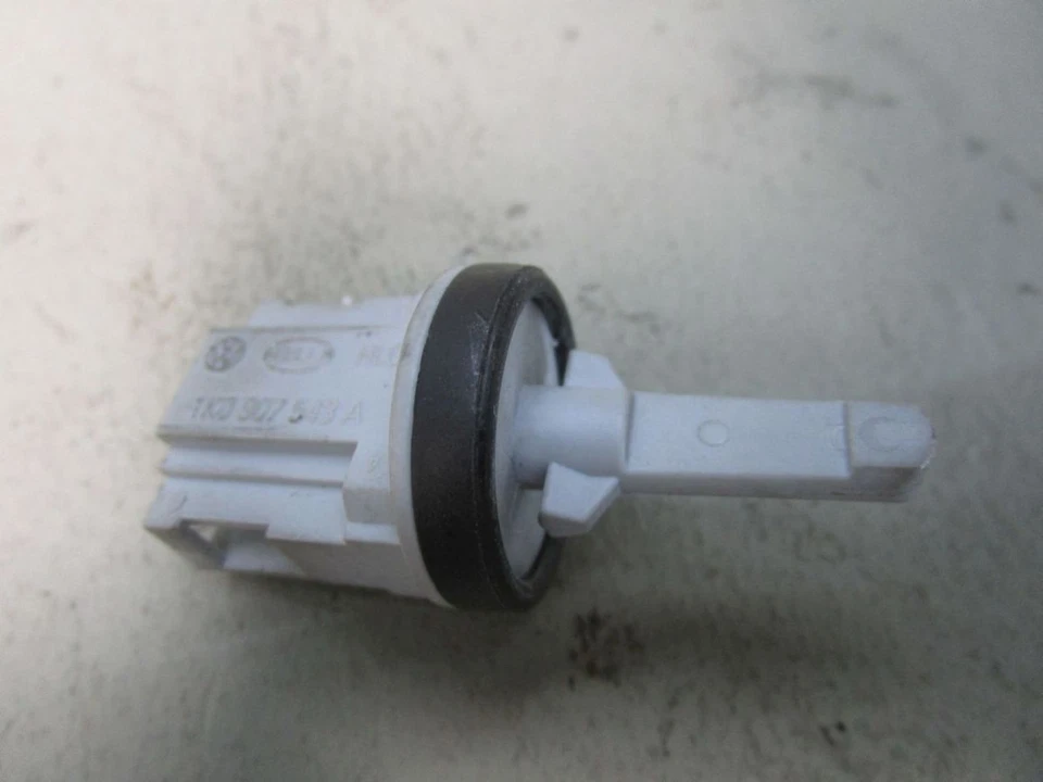 Capteur De Température Extérieure Pour VW PASSAT (3C2) 1.9 TDI 1K0907543A - Photo 3/4