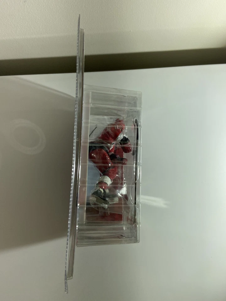 Ron Francis in Red Jersey Carolina Hurricanes NHL McFarlane Series 4 Figure 2002 Foto 3 de 4