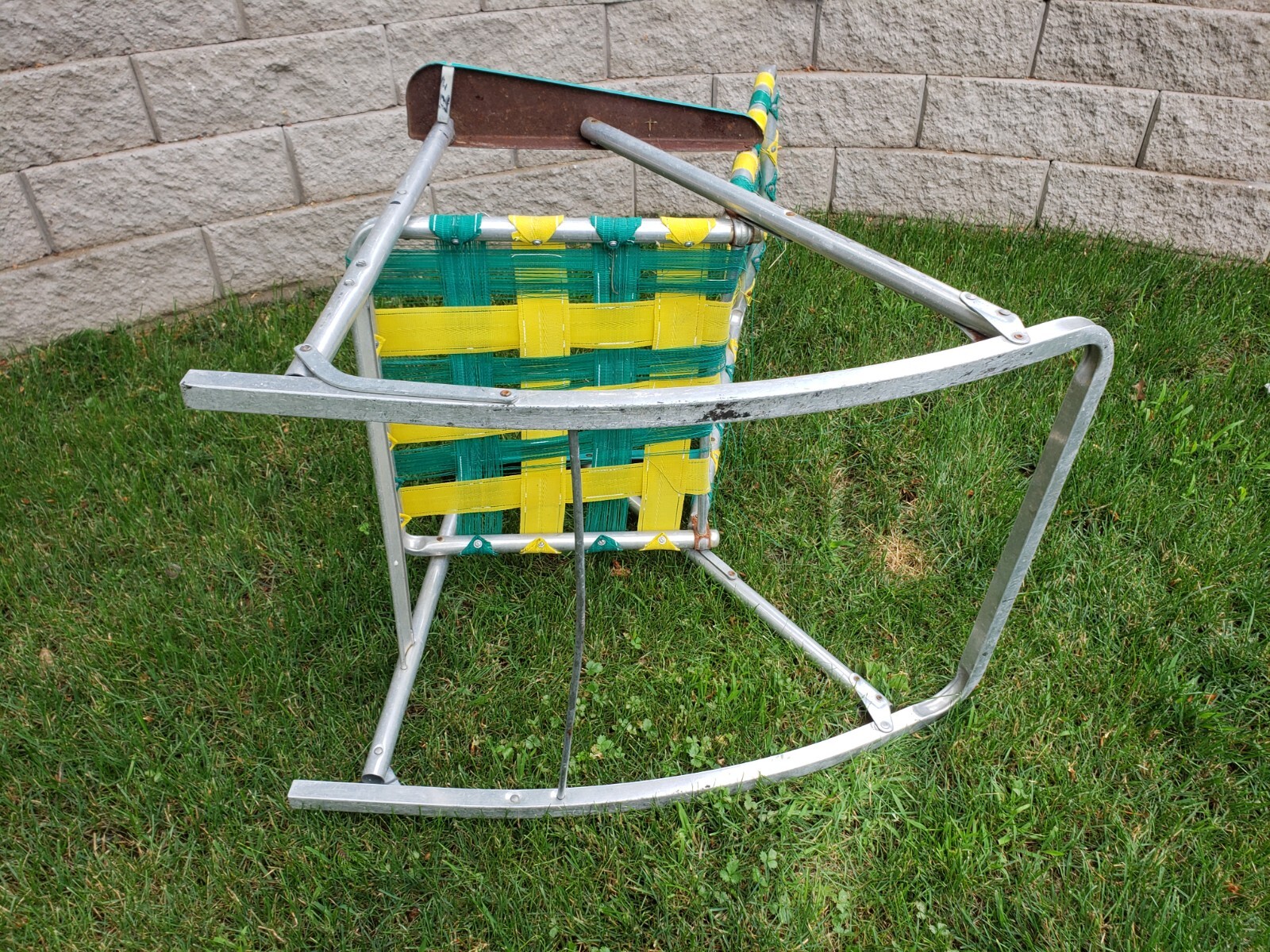Early Vintage Aluminum Webbed Folding Rocking Lawn Chair Green Arms VTG ...