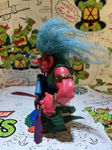 Vintage 1992 Troll Warriors Vegar The Champion (with Weapon) Applause Figure - Picture 2 of 4