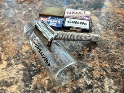 RazoRock German Slant Safety Razor with a 100mm Handle, Blades & a Vintage Caddy