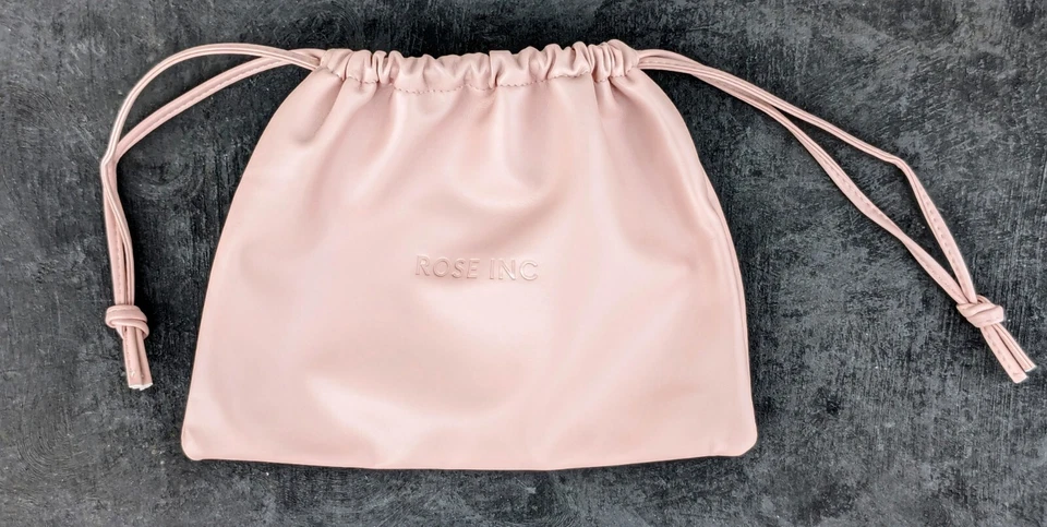 ROSE INC, ОГРАНИЧЕННЫЙ ВЫПУСК, РОЗОВЫЙ ДЫМ ~ фирменная веганская кожаная косметичка - Изображение 3 из 4