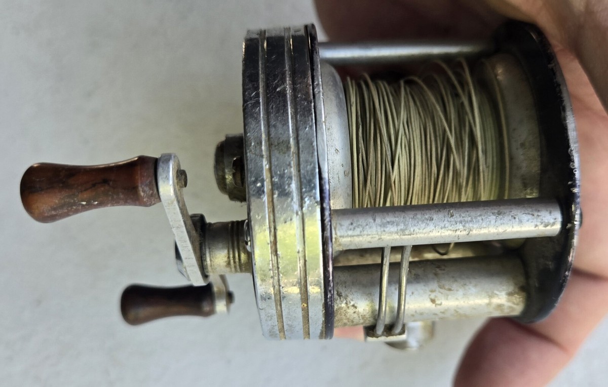 Old Vintage Langley Plug Cast Model 360 Fishing Reel