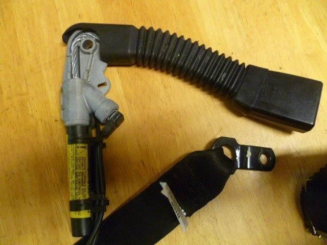 BMW X5 2000-2006 pasajero cinturón de seguridad tensor y cinturón de seguridad juego completo/OEM Foto 2 de 4