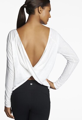 Fabletics Twist Switch Back Tee Cover Up Tshirt Gym Loungewear Gr. XS 4