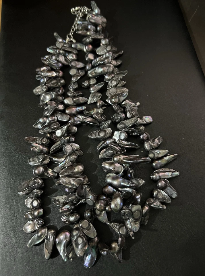 Multi Strand Black mother of Pearls 3 strand unique - Image 2 of 4