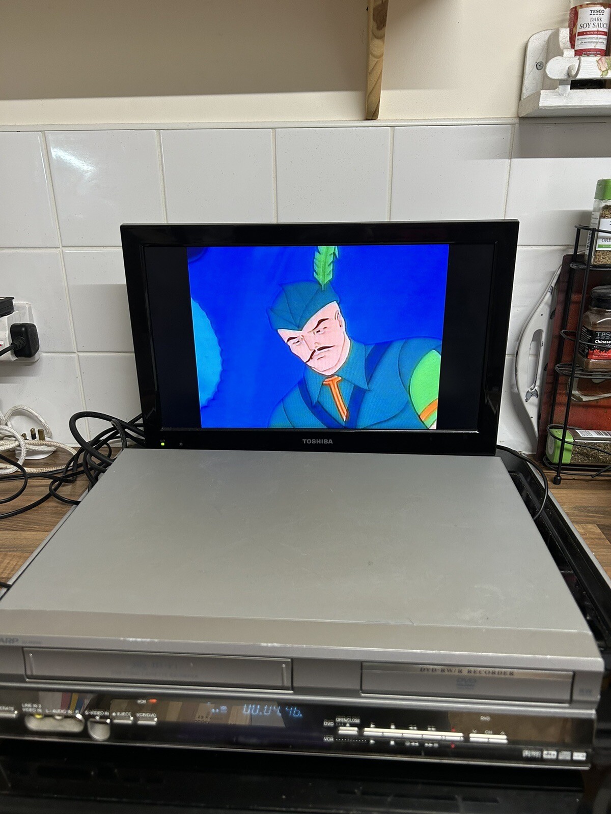 Sharp VCR/DVD Recorder Combination - Model DV-RW 250 With Remote