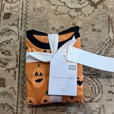 NWT Pottery Barn Kids Pumpkin Pajama Set - Orange and BlackSize 4 Halloween