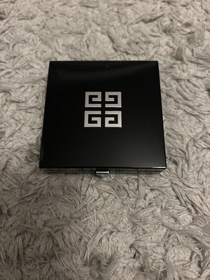 Givenchy Teint Couture Shimmer Powder   01 Shimmery Pink   Highlighter 