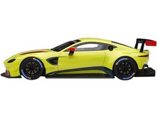 Autoart 81807 2018 Aston Martin Vantage GTE Le Mans PRO Presentation Car 1/18