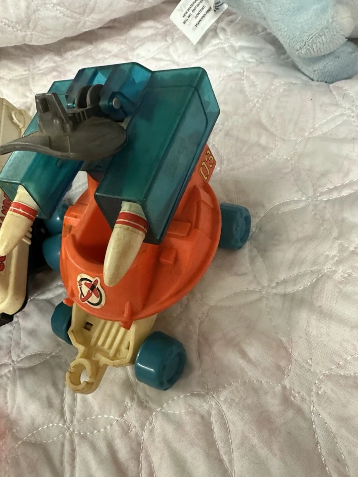 1984 Lil Playmates Space Station Commander & Vehicles 04 Vintage Toy w/Figures - Image 4 of 4