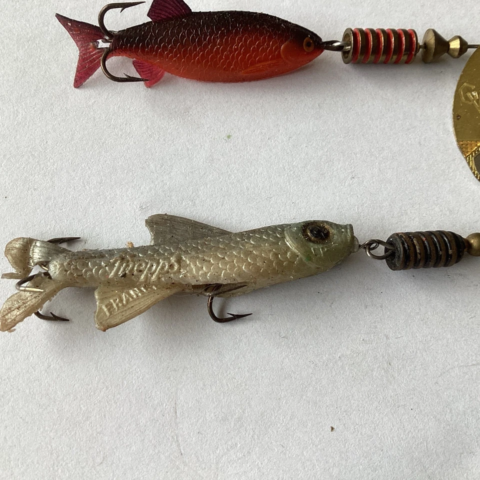 Lote de 2 señuelos de pesca Mepps Spinnerbait Softbait doble cruz cometa Foto 2 de 4