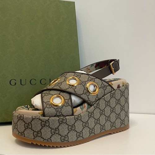 GUCCI Angelina GG Logo Eyelet Platform Wedge Sandal - Picture 7 of 15
