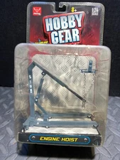 1/24 PHOENIX TOYS HOBBY GEAR ENGINE HOIST CHERRY PICKER DARK BLUE