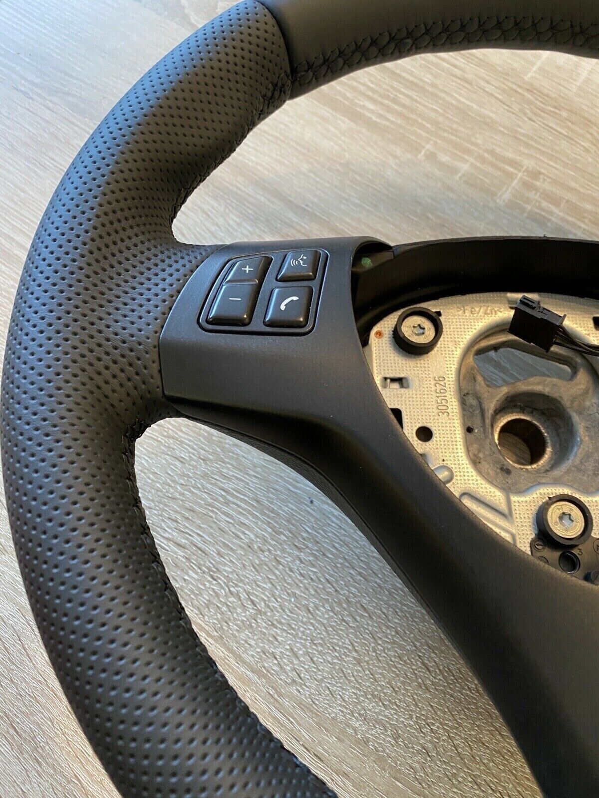 OEM BMW M Sport Steering Wheel E90 E91 E92 E93 M3 E82 E81 E87 E88 1 3