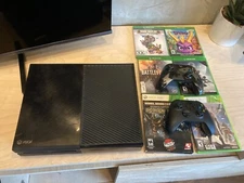 Microsoft Xbox One 500GB Home Console - Power Cable, Controllers, Games included