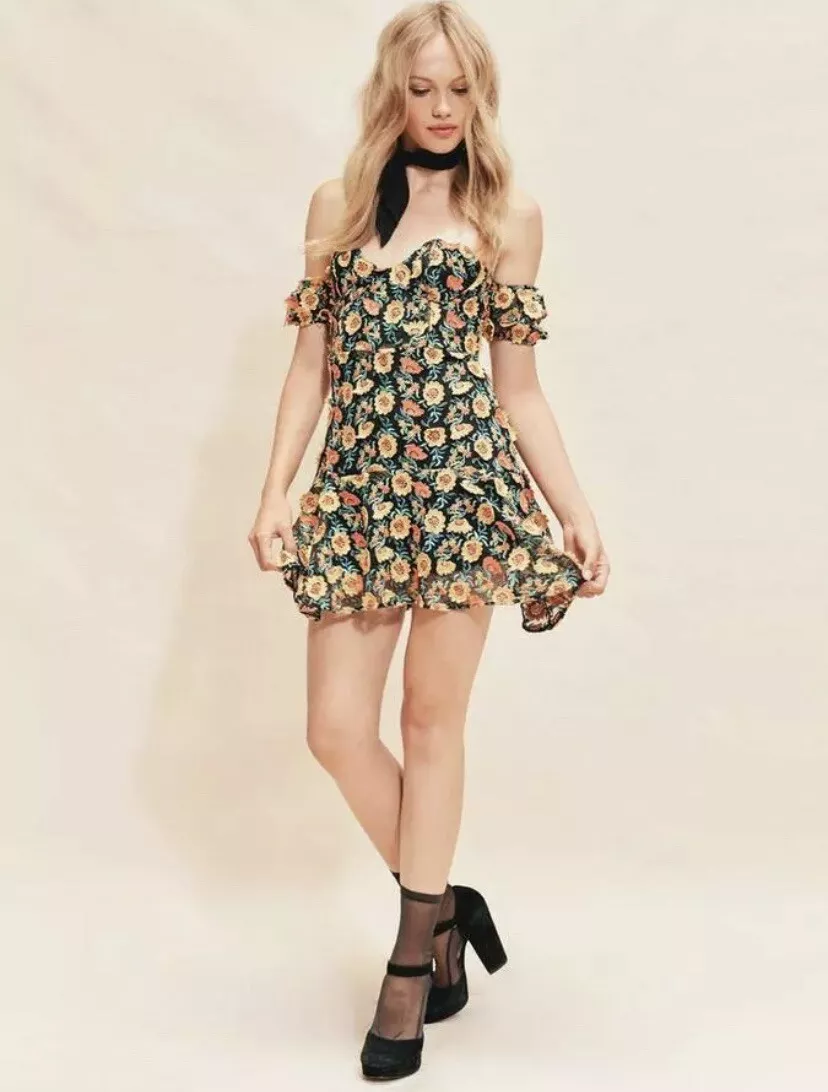 For love and lemons deals amelia