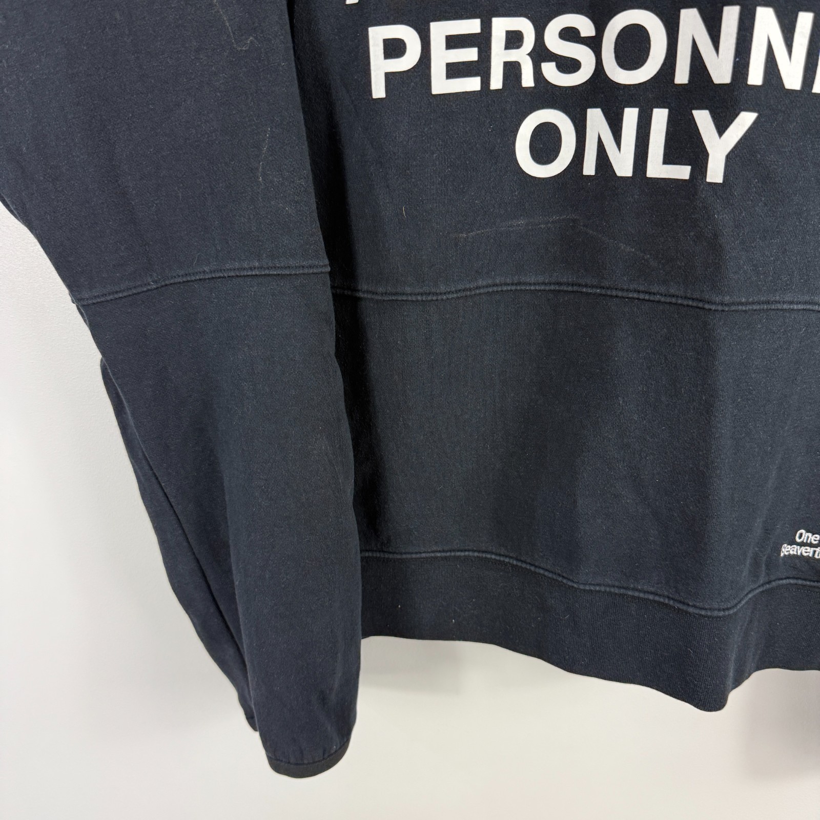 Women's VTG Nike Authorized Personnel Only Black Graphic Size Large Sweatshirt image 4