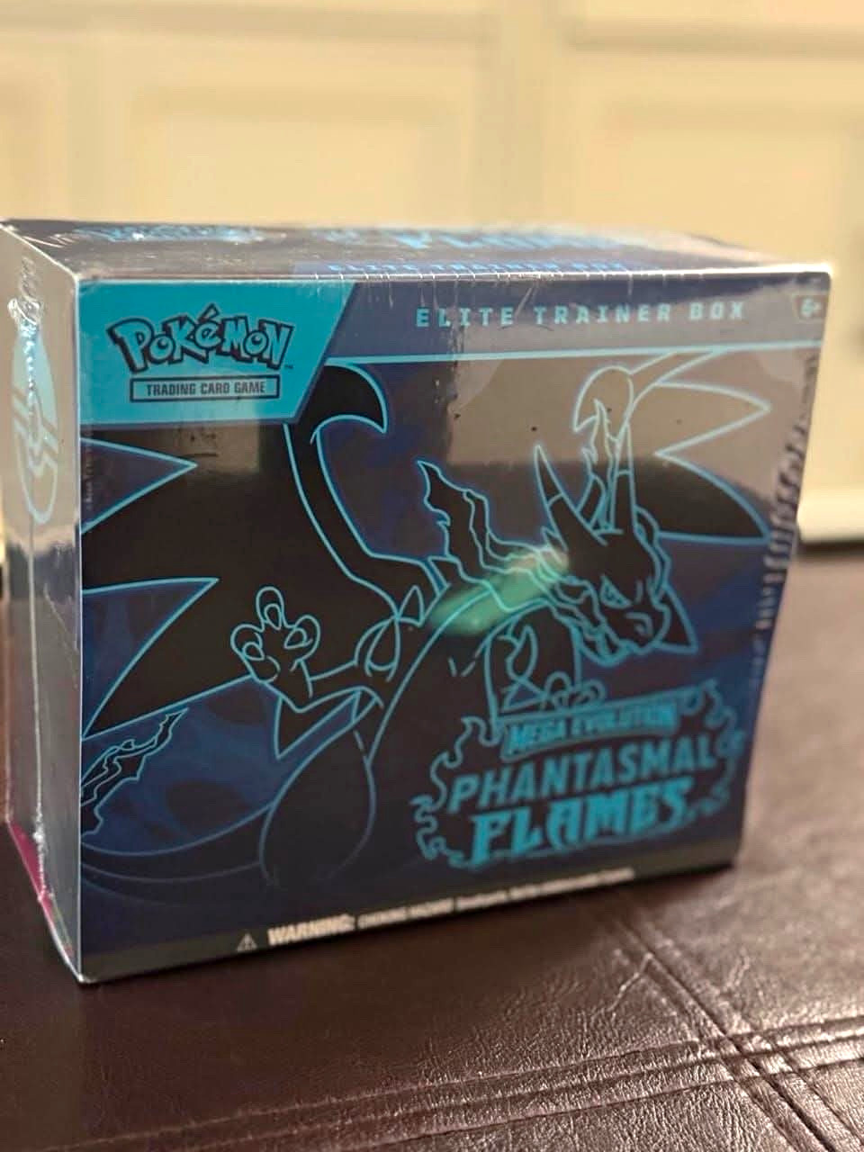 Pokémon TCG Phantasmal Flames Elite Trainer Box Charizard English Age 6+ 2024