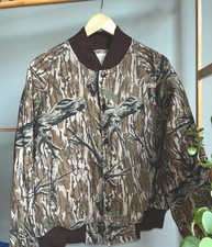 Men’s medium Mossy Oak Vintage 80s Hunting Treestand Camo Bomber Jacket USA Made