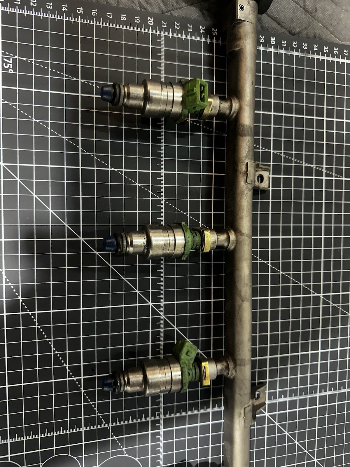 Lamborghini Murcielago, LH, Left Fuel Rail w/ Injectors, Used, P/N 7M133681A