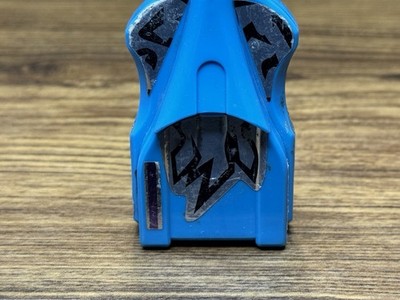 Blue Pegasus Beylauncher / String Launcher Beyblade Metal Fight