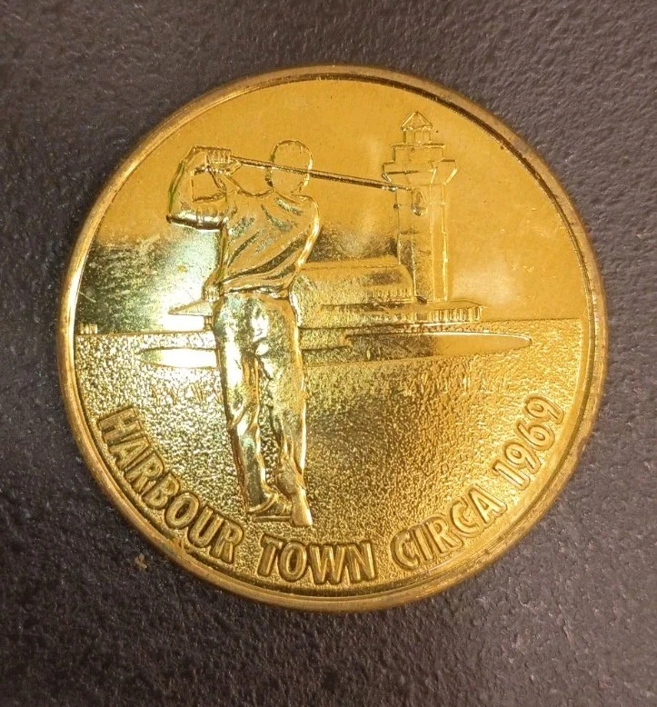 Harbor Town Circa 1969 Charles and Friends 1962 Gold Golf Coin - Image 3 of 4