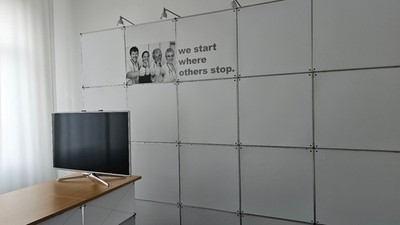 Burkhardt Leitner CLIC   Profi  Messestand- / Modular   Design-Architektursystem