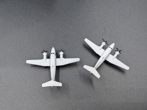 1/350 B200 Beechcraft Air King model 2pcs - Picture 7 of 7