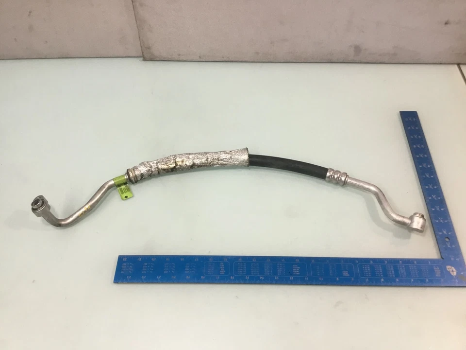 Manguera de línea de succión de aire acondicionado 11-20 Jeep Grand Cherokee 5,7 L OEM E Foto 2 de 4