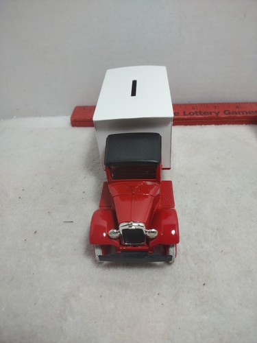Ertl 1990 Die Cast ~ 1931 Hawkeye Motor Truck Bank ~ Smith Village ~ 60 Anniv. - Bild 3 von 6