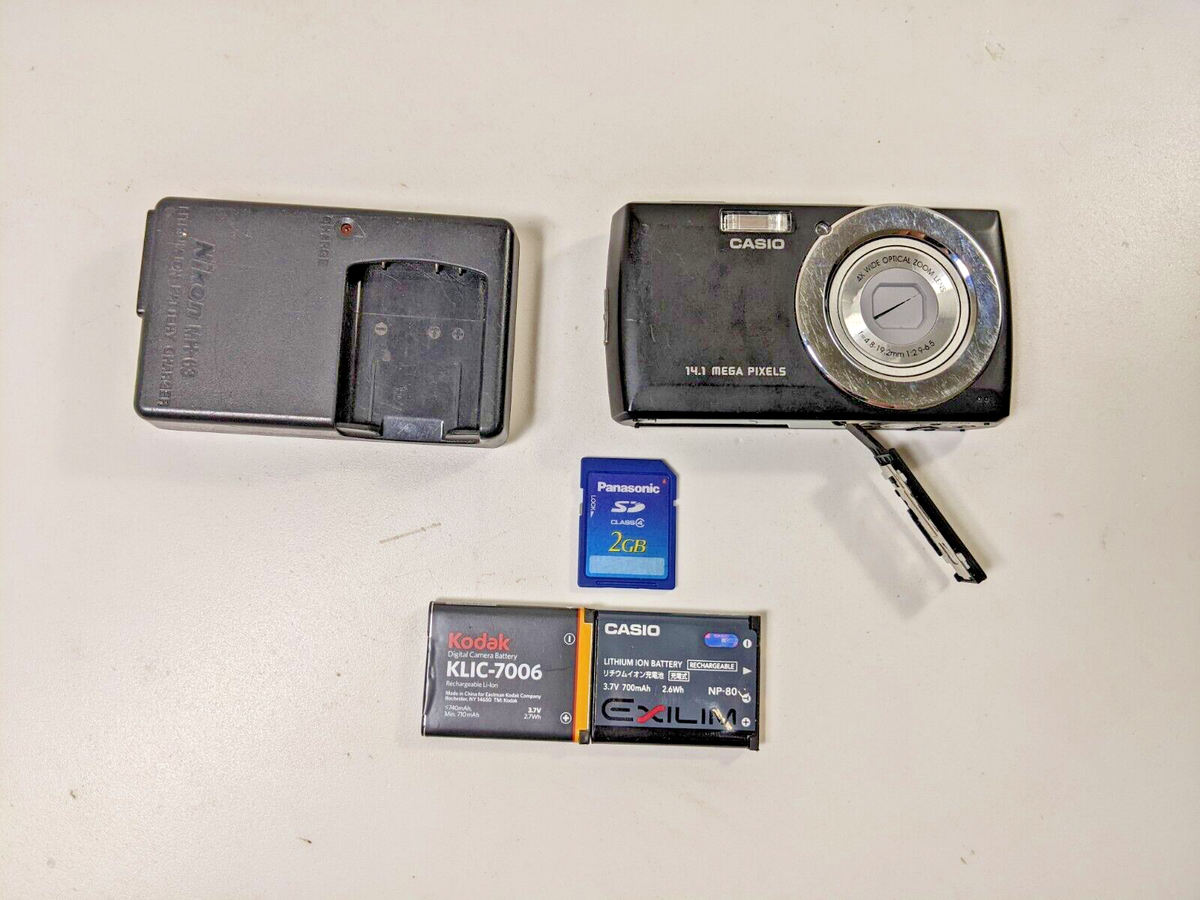 Casio Qv-R100 14.1 MP Digital Camera Read the Description | eBay
