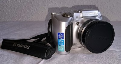 Olympus SP Series SP-510 UZ 7.1MP Digitalkamera - Silber