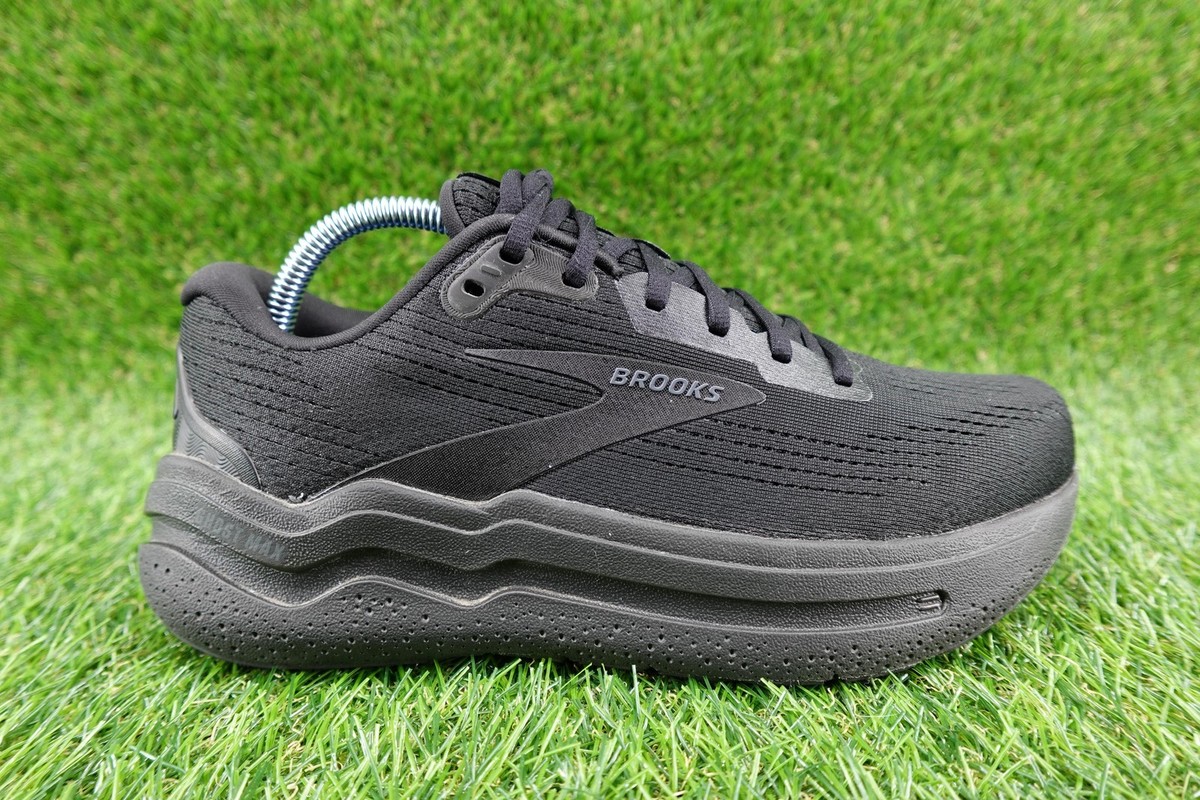 Brooks Ghost Max 2 Shoes Womens Size 9 Black Road Running 