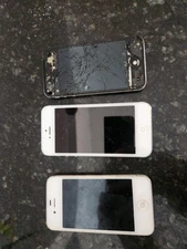 Lot of 3 Iphones:  Read The Description First Please