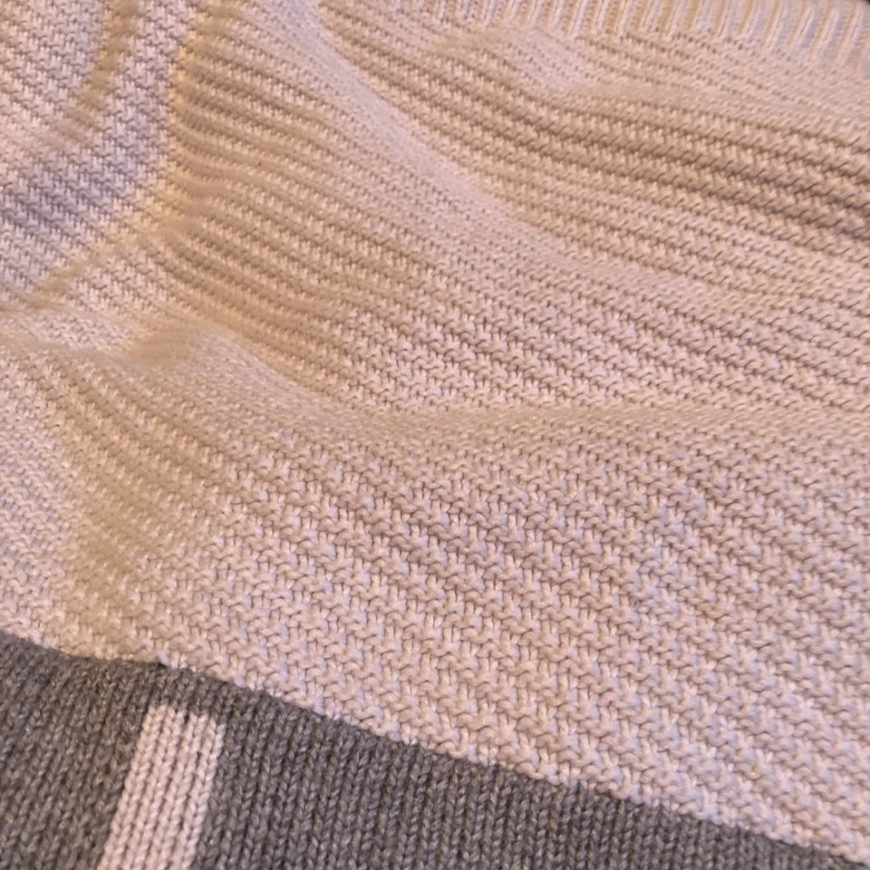 Calvin Klein Off White Con Rayas Gris Tejido Waffle Tiro Muy Cálido Foto 3 de 4